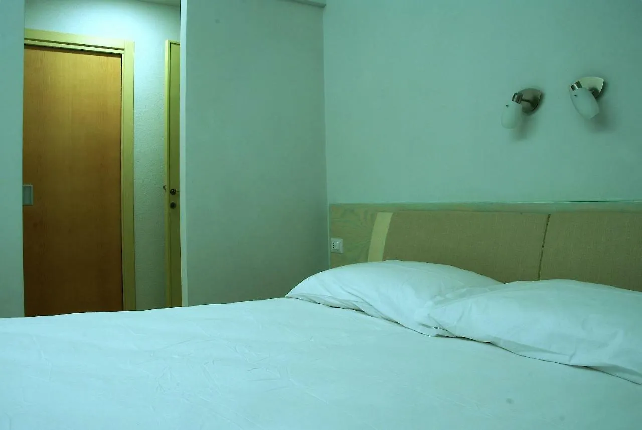 La Casa Di Boz B&B Nuoro  Frühstückspension